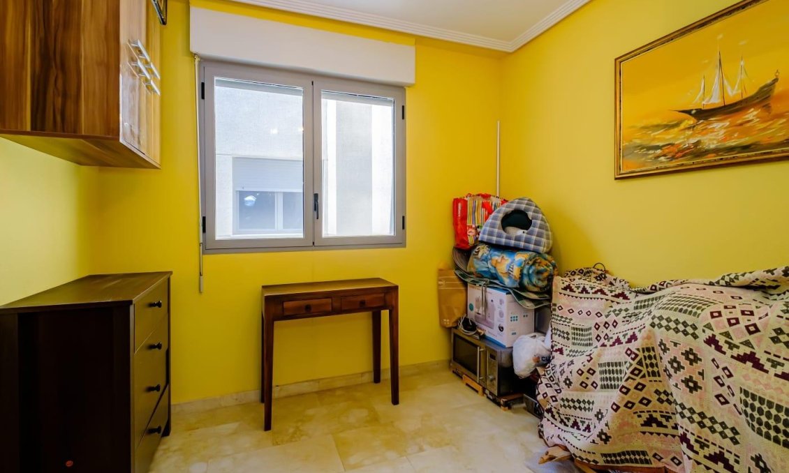 Segunda mano - Apartamento -
Torrevieja - Playa del Cura
