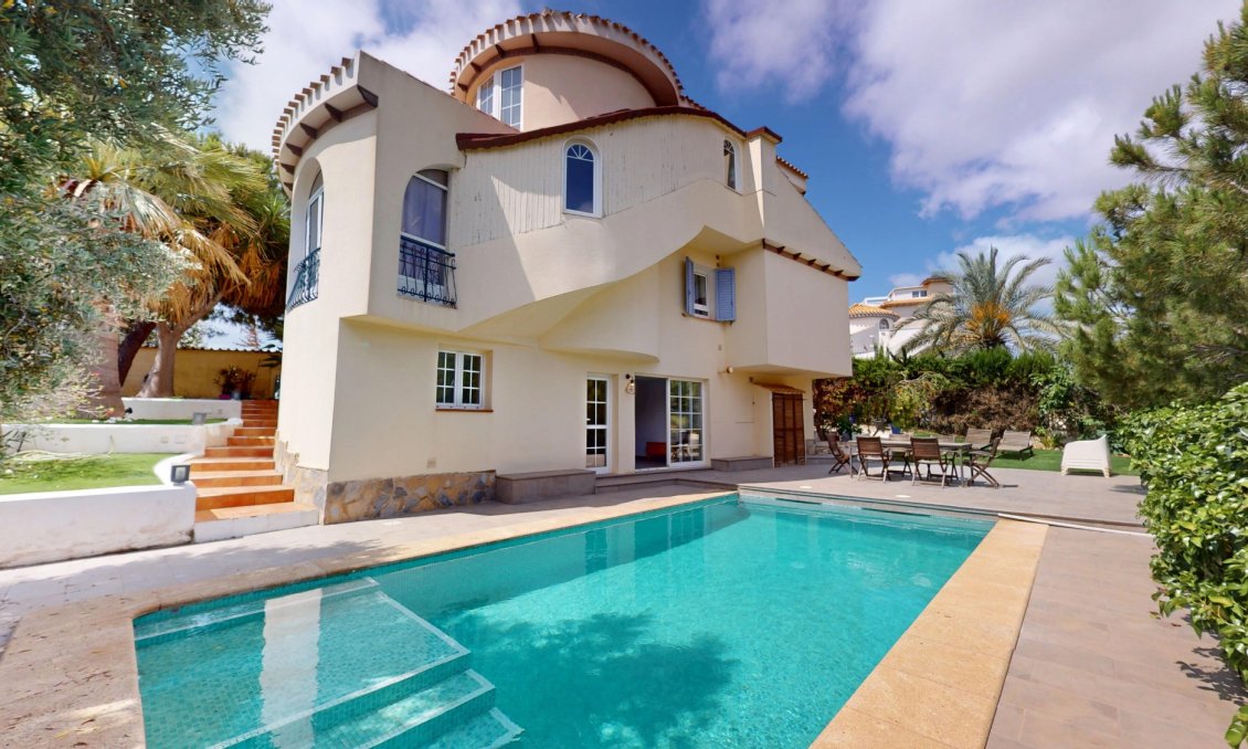 Segunda mano - Villa -
Orihuela Costa - Costa Blanca