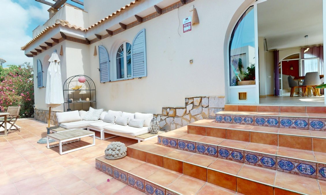 Segunda mano - Villa -
Orihuela Costa - Costa Blanca