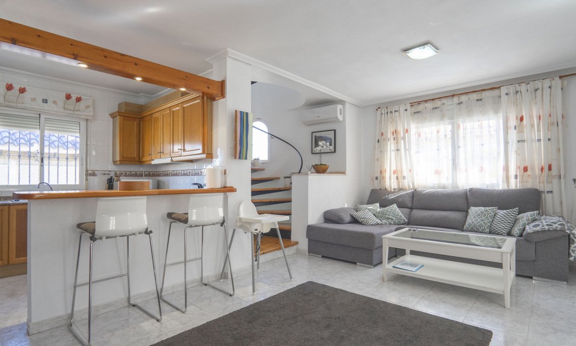 Segunda mano - Villa -
Villamartin - Costa Blanca