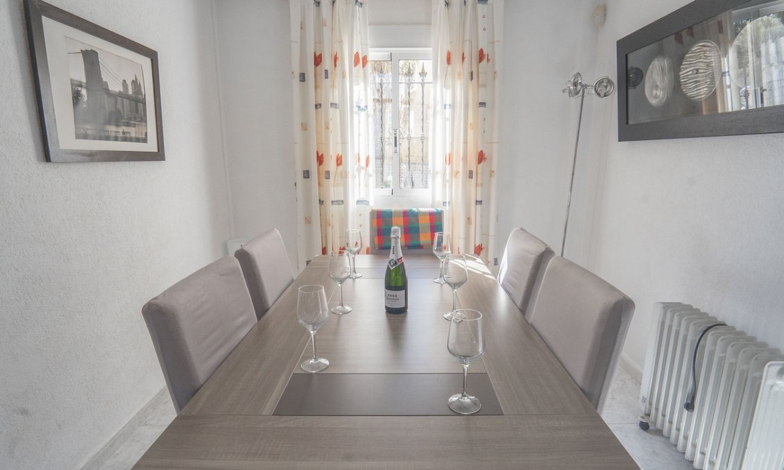 Segunda mano - Villa -
Villamartin - Costa Blanca
