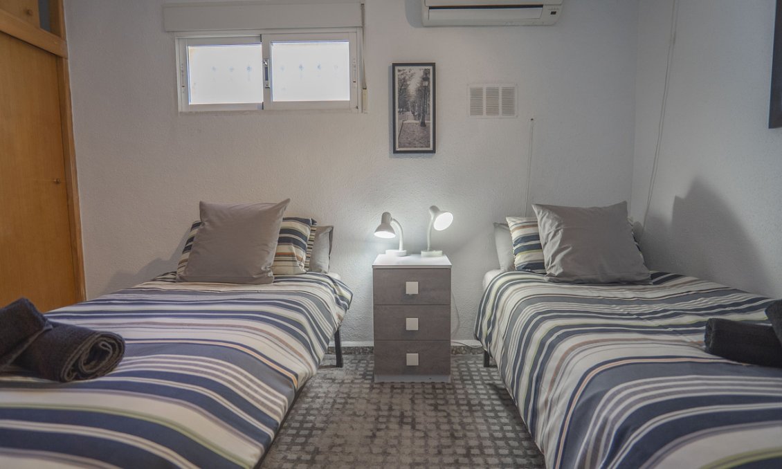Segunda mano - Villa -
Villamartin - Costa Blanca