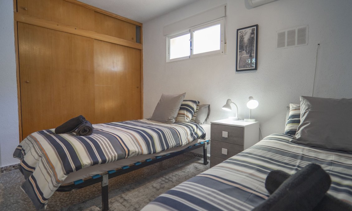 Segunda mano - Villa -
Villamartin - Costa Blanca
