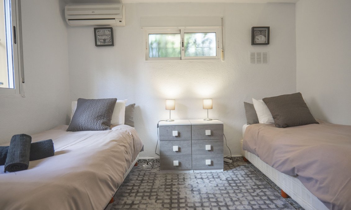 Segunda mano - Villa -
Villamartin - Costa Blanca