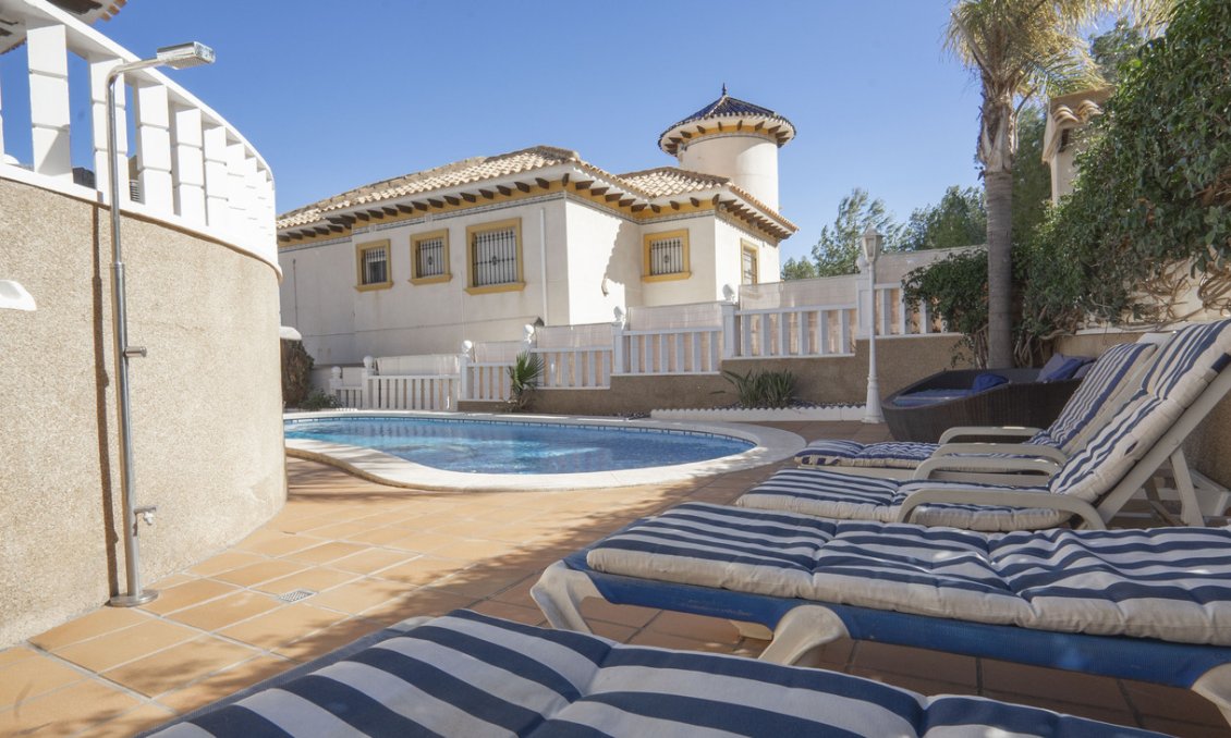Segunda mano - Villa -
Villamartin - Costa Blanca