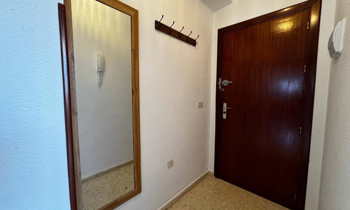 Segunda mano - Apartamento -
Santiago de la Ribera - San Blas