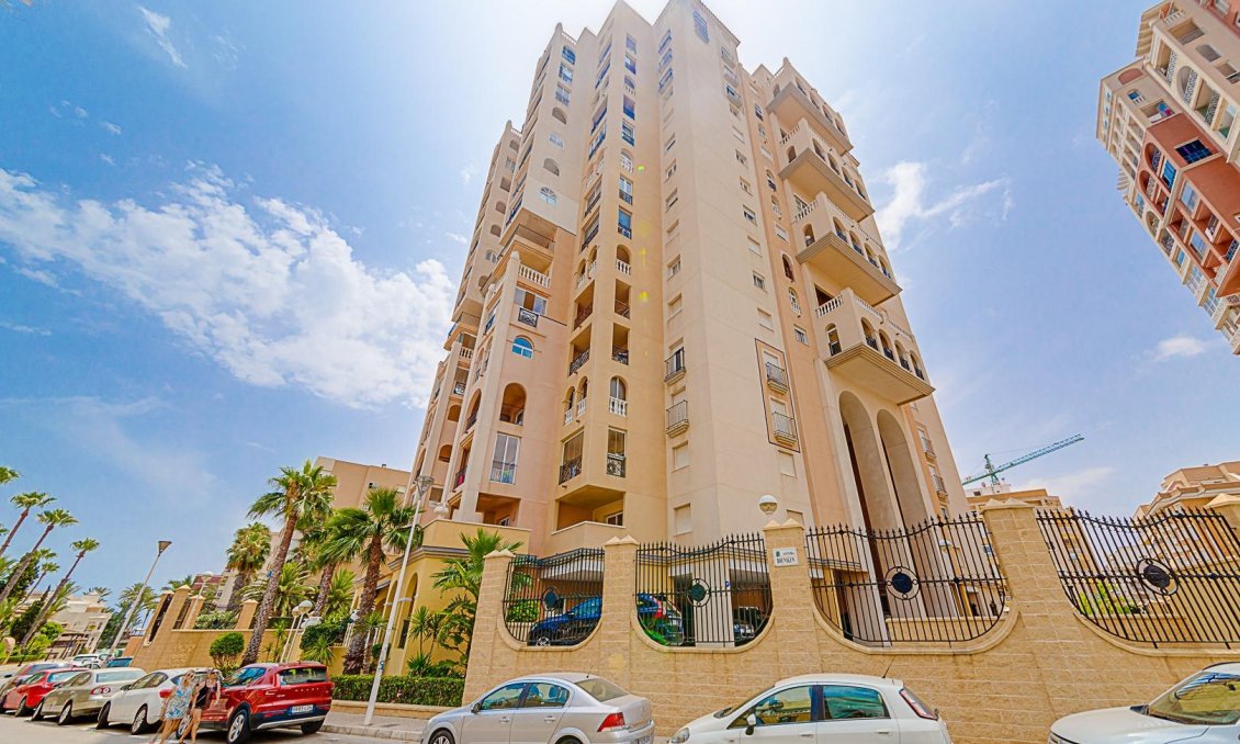 Segunda mano - Apartamento -
Torrevieja - Playa de los Locos