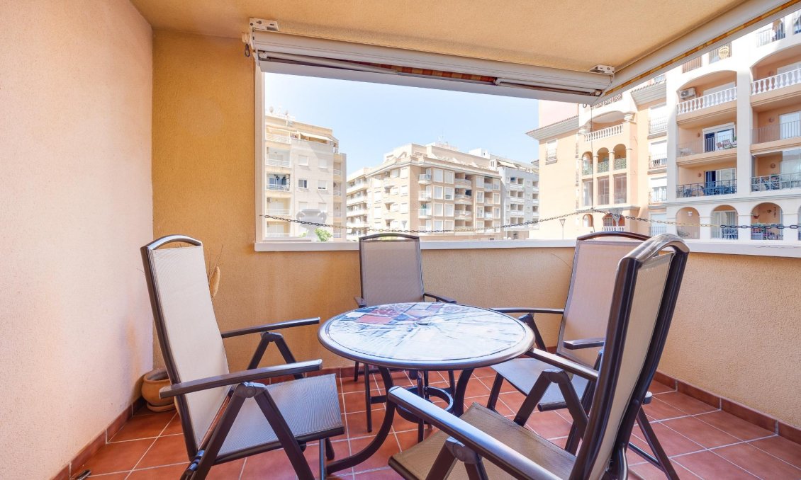 Segunda mano - Apartamento -
Torrevieja - Playa de los Locos