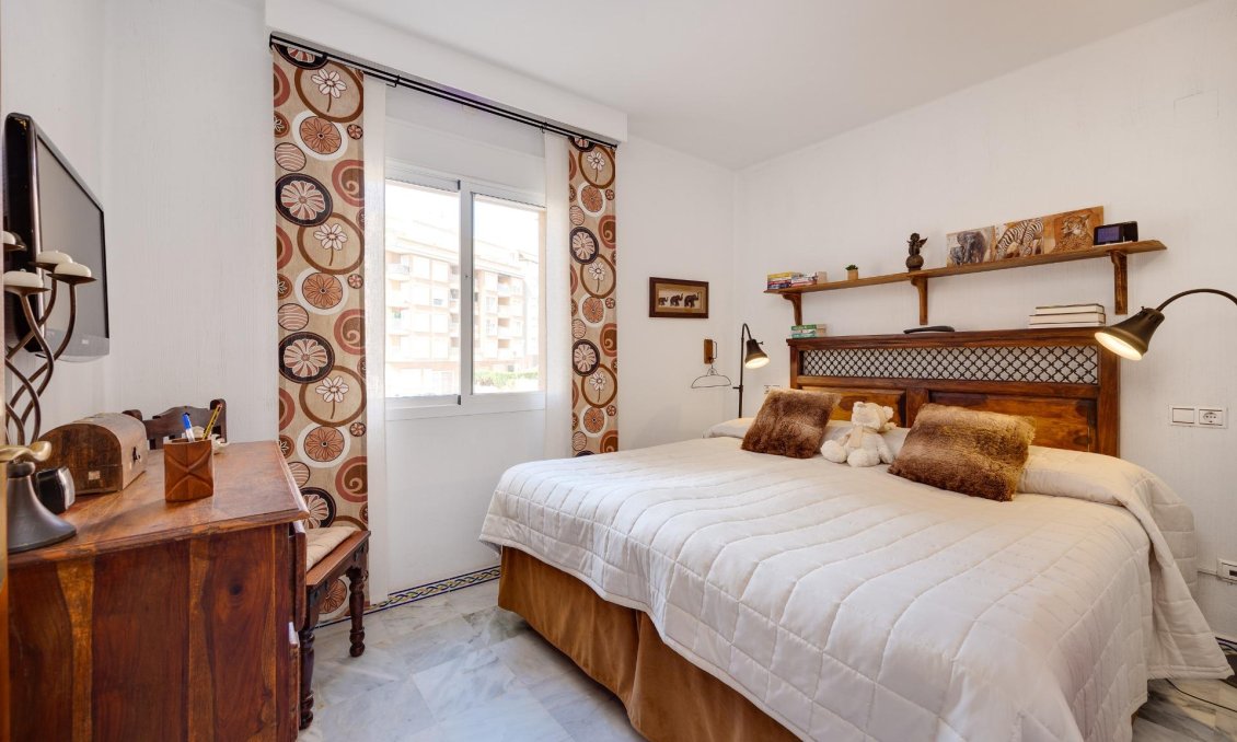 Segunda mano - Apartamento -
Torrevieja - Playa de los Locos