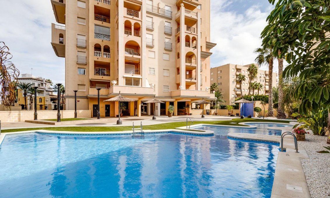 Segunda mano - Apartamento -
Torrevieja - Playa de los Locos