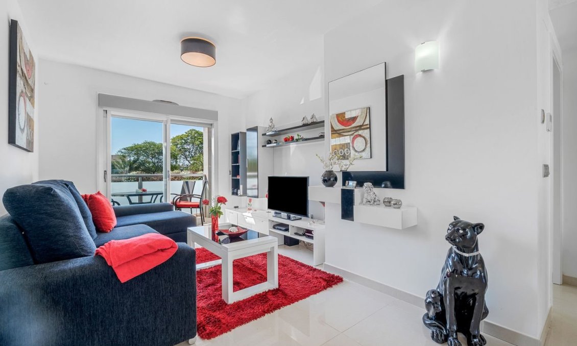Segunda mano - Bungalow -
Punta Prima - Costa Blanca