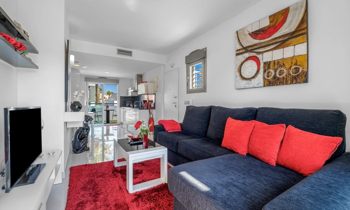 Segunda mano - Bungalow -
Punta Prima - Costa Blanca