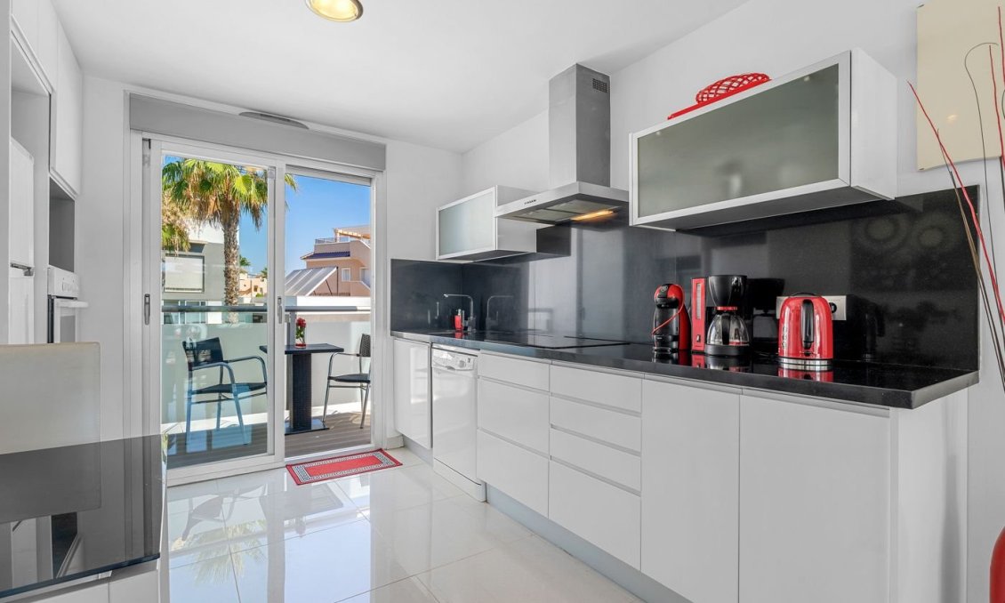 Segunda mano - Bungalow -
Punta Prima - Costa Blanca