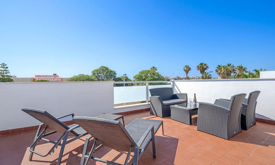 Segunda mano - Bungalow -
Punta Prima - Costa Blanca