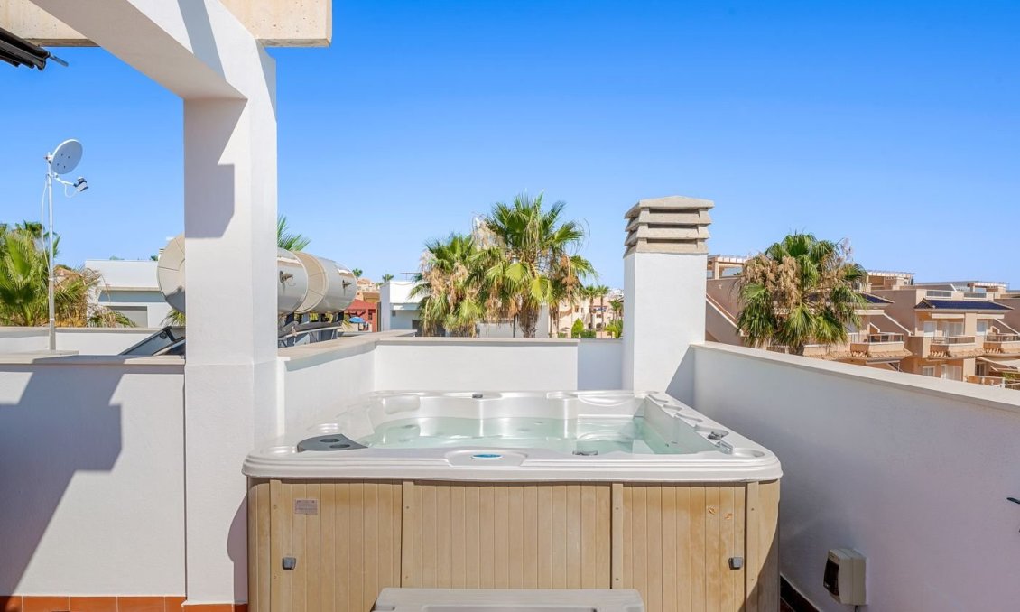 Segunda mano - Bungalow -
Punta Prima - Costa Blanca