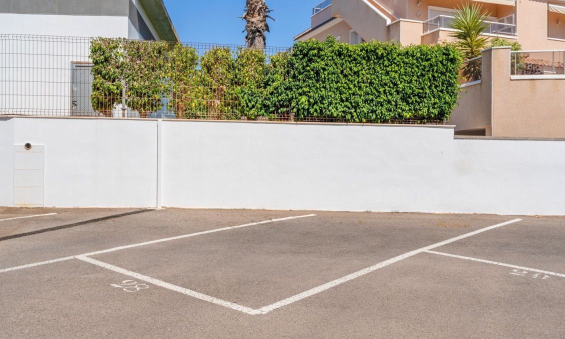 Segunda mano - Bungalow -
Punta Prima - Costa Blanca
