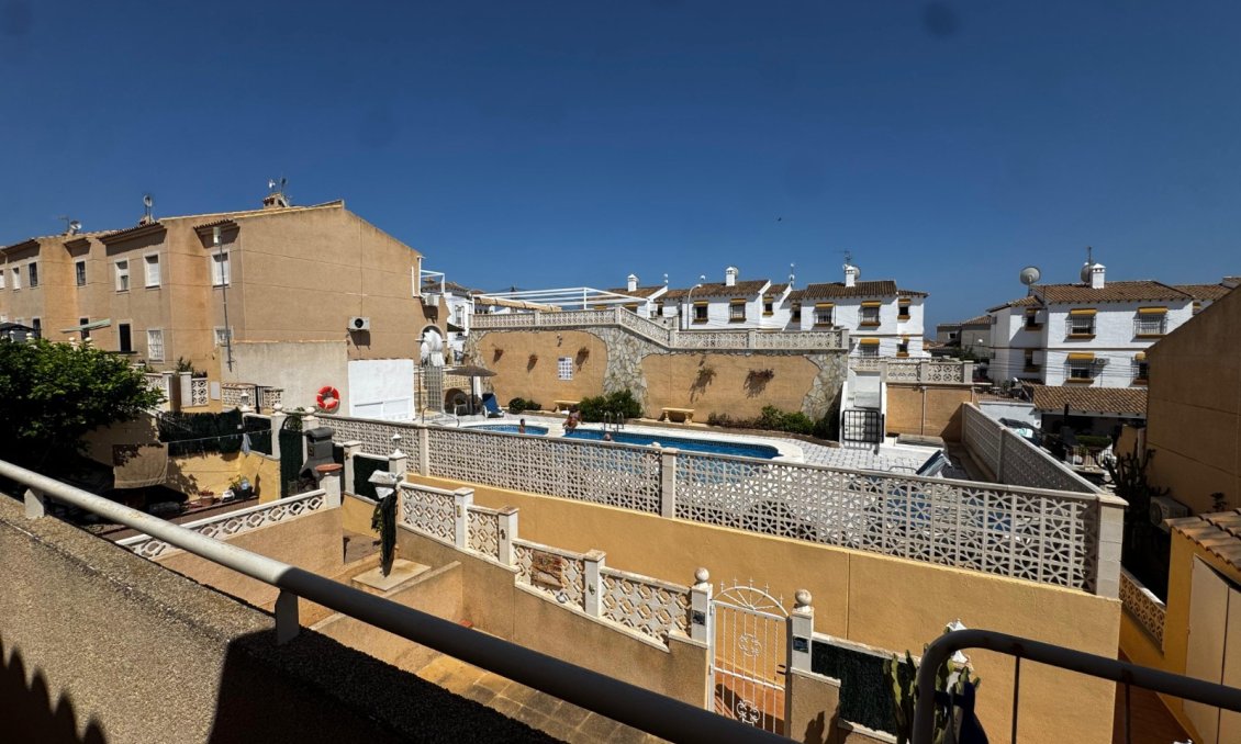 Segunda mano - Apartamento -
San Miguel de Salinas - Inland