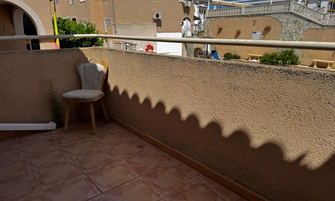 Segunda mano - Apartamento -
San Miguel de Salinas - Inland