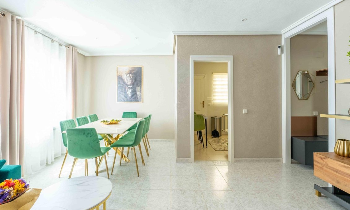 Segunda mano - Villa -
Orihuela Costa - Punta Prima