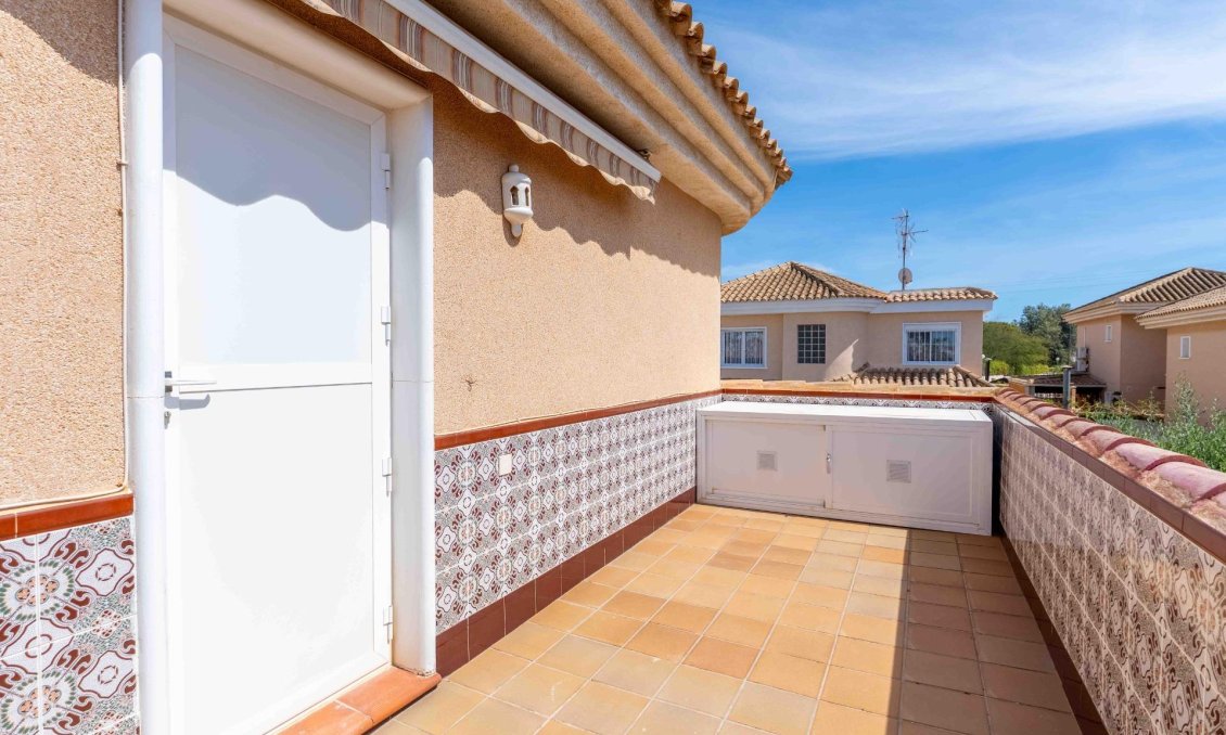 Segunda mano - Villa -
Orihuela Costa - Punta Prima