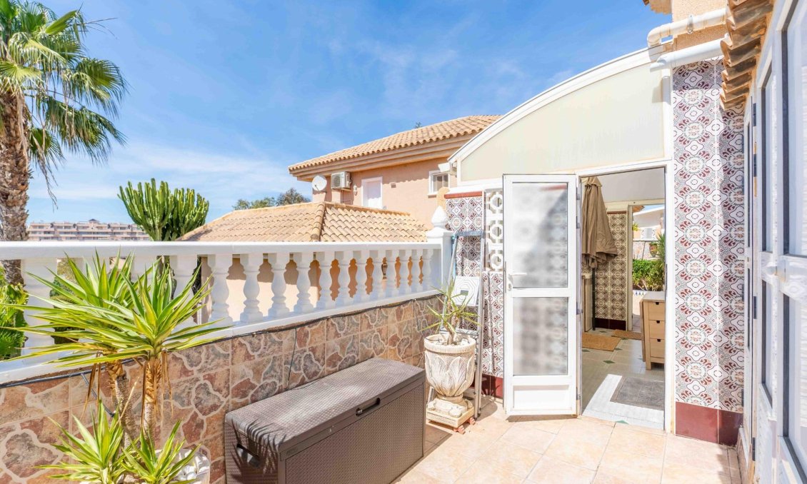Segunda mano - Villa -
Orihuela Costa - Punta Prima