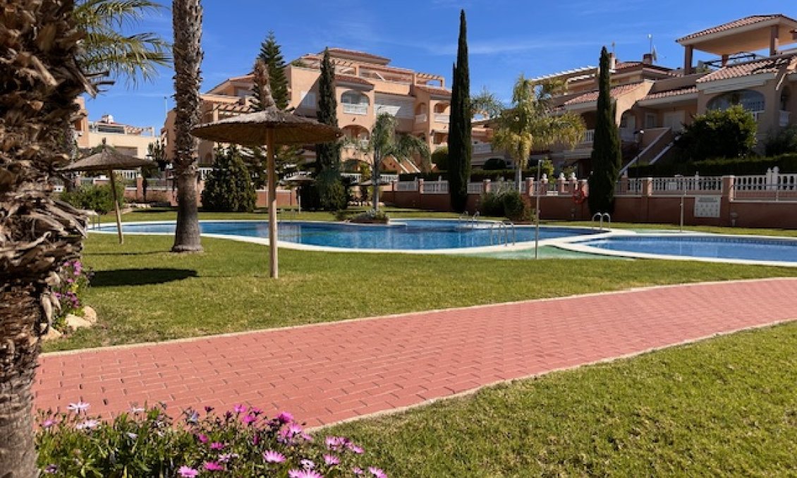 Segunda mano - Apartamento -
La Zenia - Costa Blanca