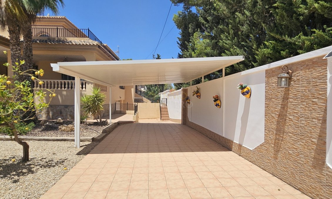 Segunda mano - Villa -
Pinar de Campoverde - Inland