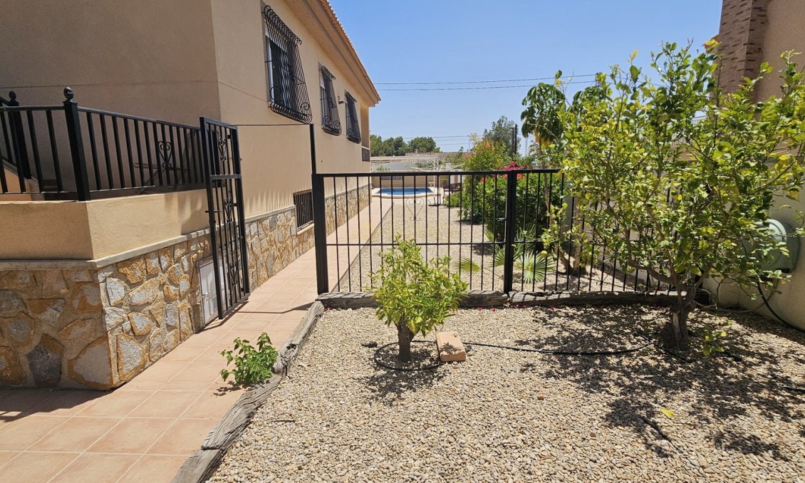 Segunda mano - Villa -
Pinar de Campoverde - Inland
