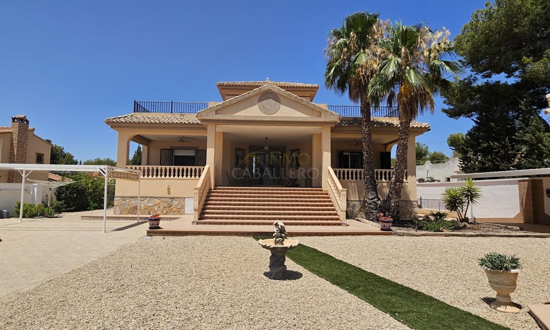 Segunda mano - Villa -
Pinar de Campoverde - Inland