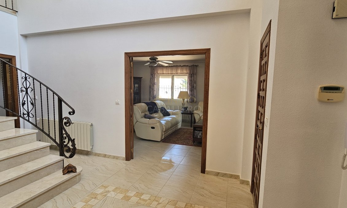 Segunda mano - Villa -
Pinar de Campoverde - Inland