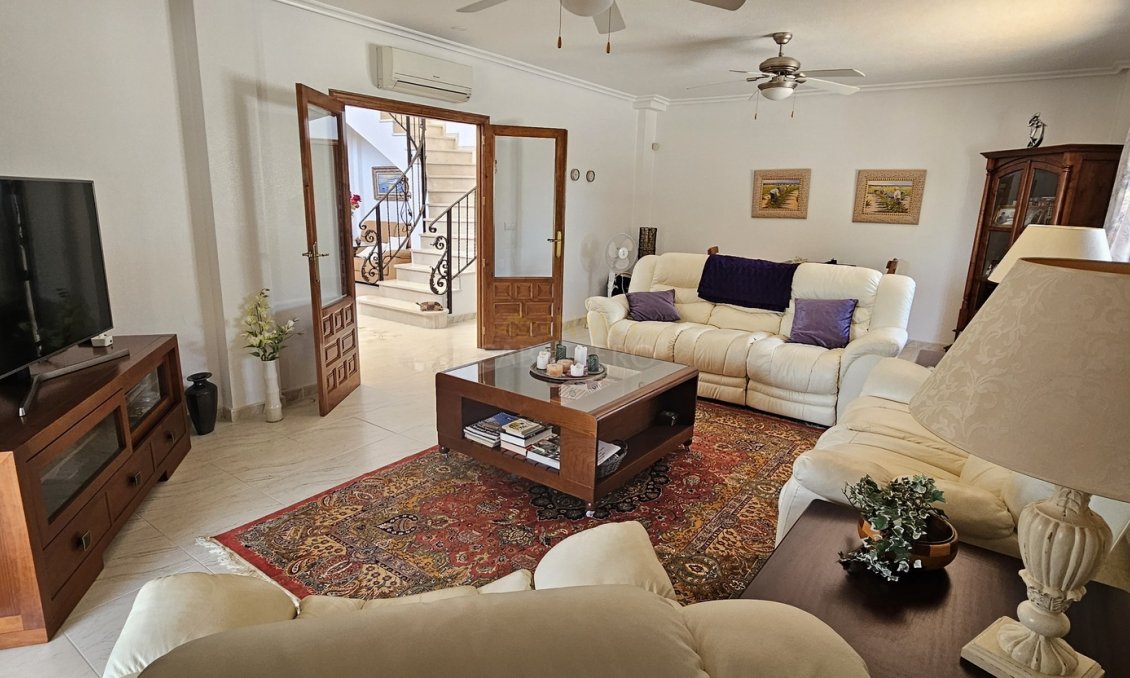 Segunda mano - Villa -
Pinar de Campoverde - Inland