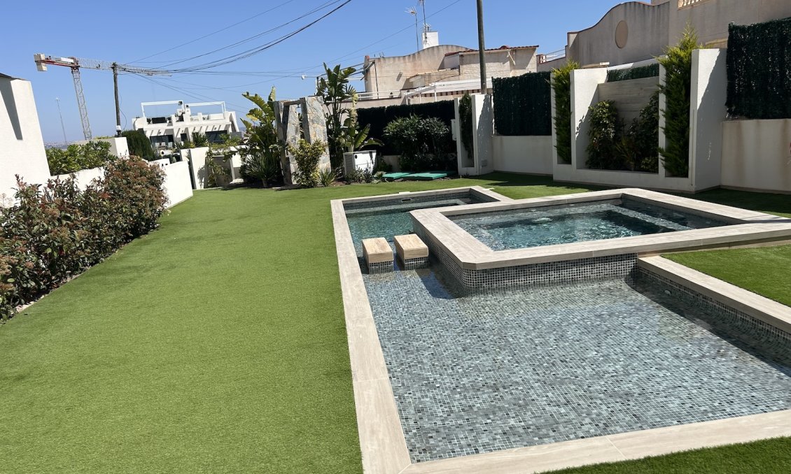 Segunda mano - Apartamento -
Los Balcones - Costa Blanca