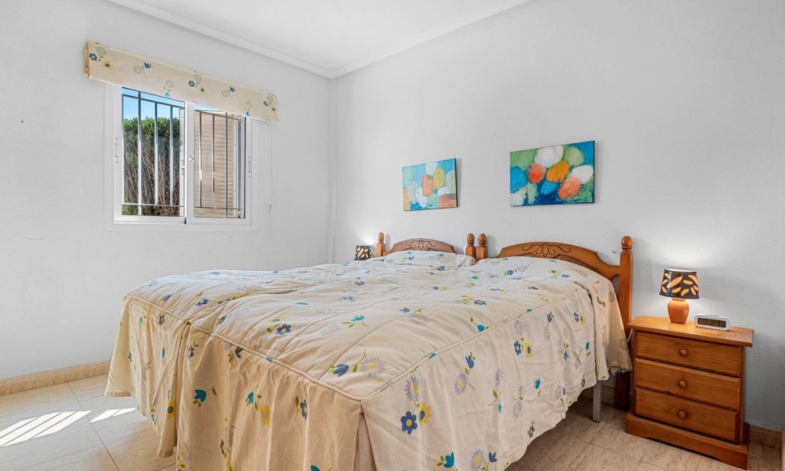 Wiederverkauf - Town House -
Playa Flamenca - Costa Blanca