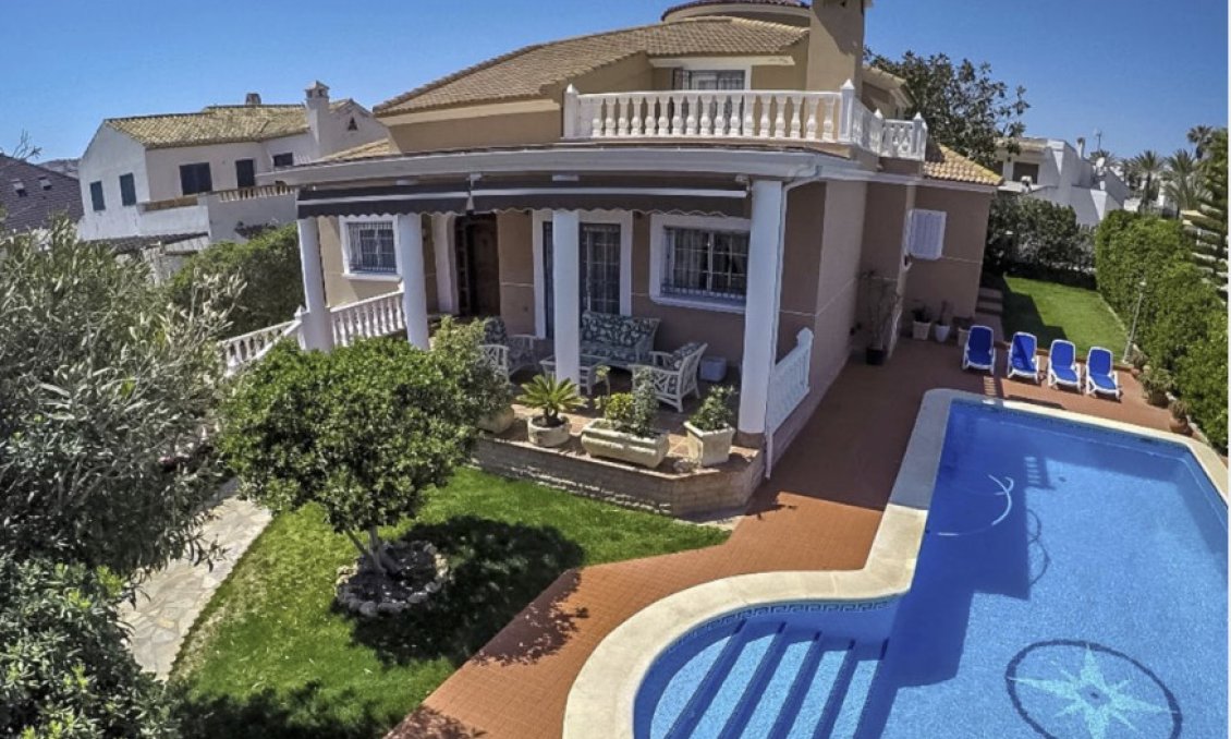 Segunda mano - Villa -
La Mata - Costa Blanca