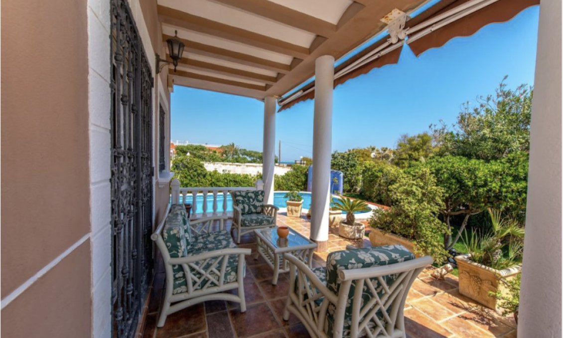 Segunda mano - Villa -
La Mata - Costa Blanca
