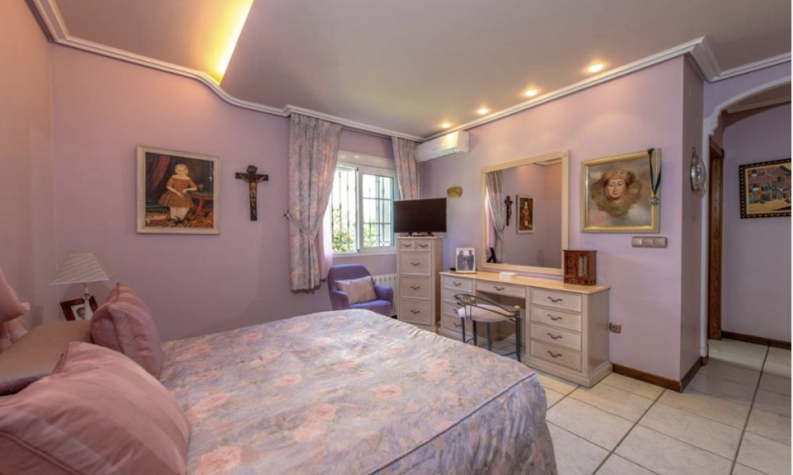Segunda mano - Villa -
La Mata - Costa Blanca