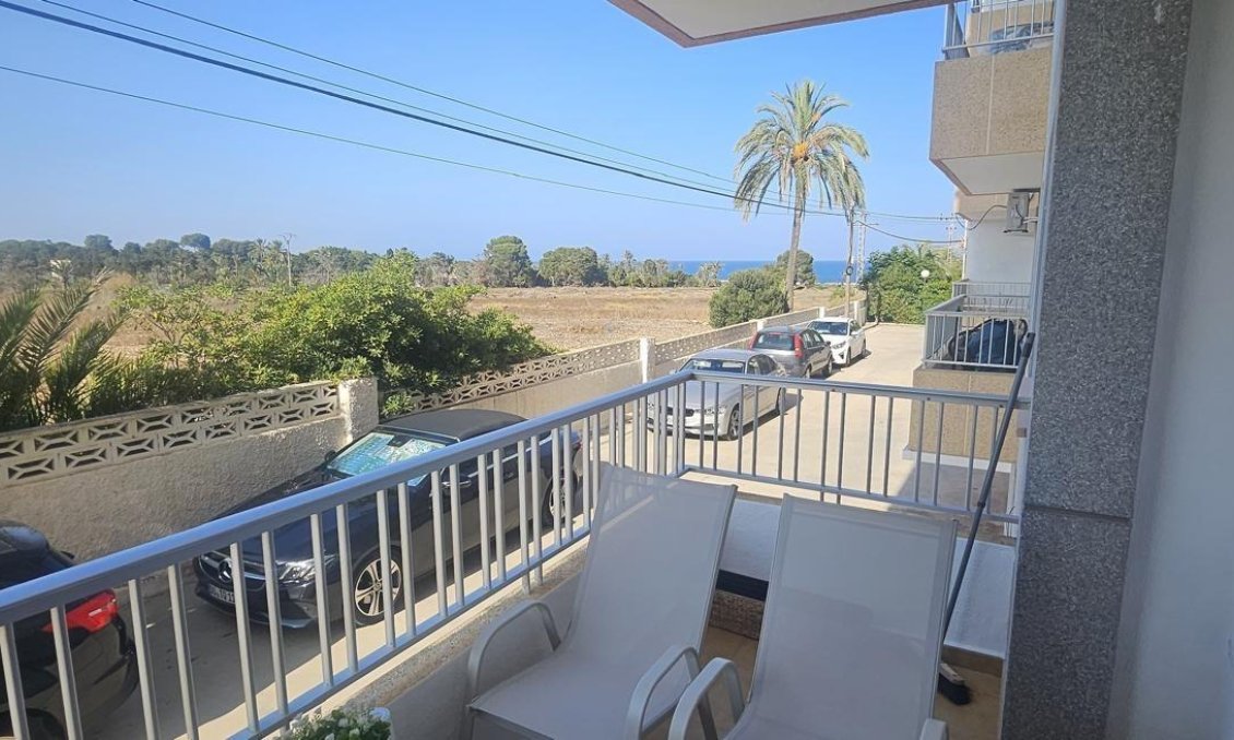 Segunda mano - Apartamento -
Orihuela Costa - Punta Prima