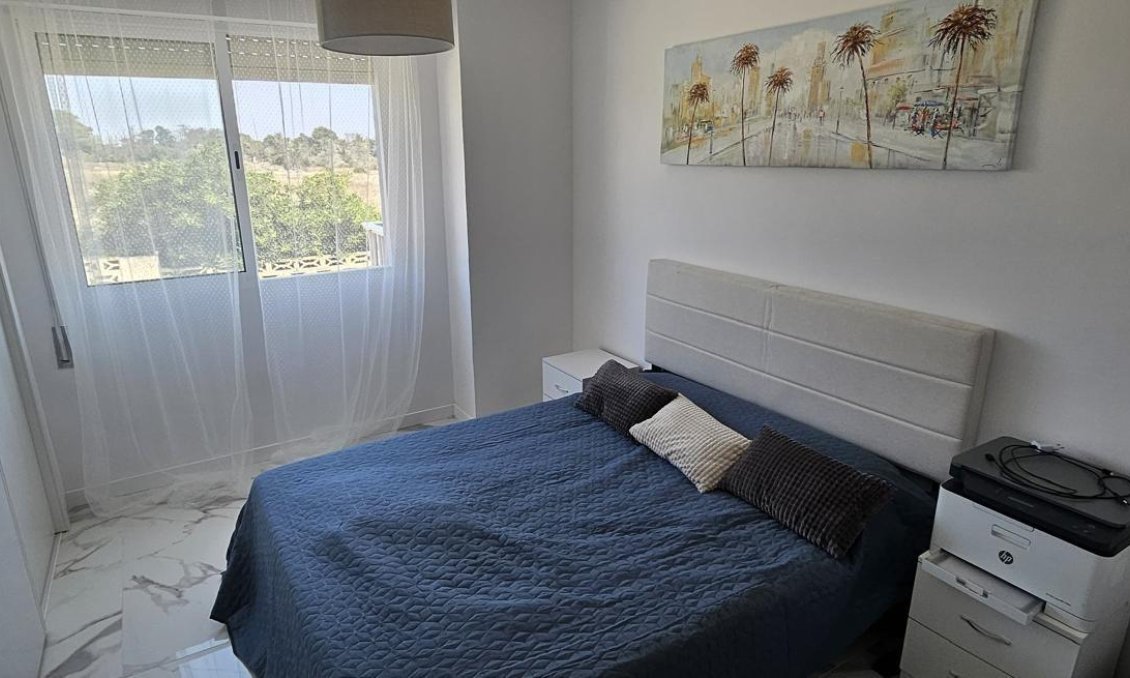 Segunda mano - Apartamento -
Orihuela Costa - Punta Prima