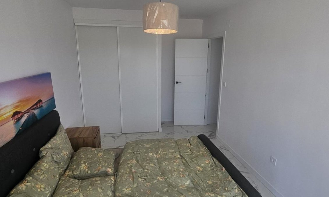 Segunda mano - Apartamento -
Orihuela Costa - Punta Prima