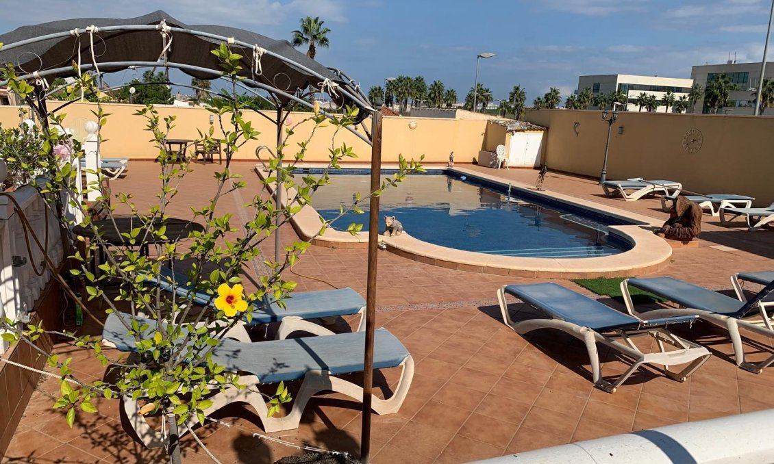 Resale - Villa -
Torrevieja - Los Balcones - Los Altos del Edén