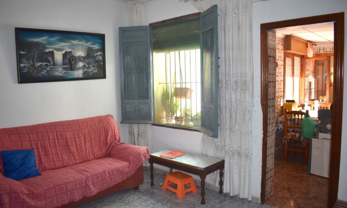 Segunda mano - Villa -
Rojales - Inland