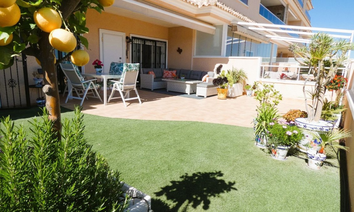 Használt Ingatlanok - Apartman -
Orihuela Costa - Costa Blanca