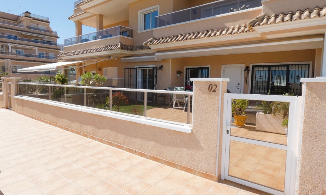 Használt Ingatlanok - Apartman -
Orihuela Costa - Costa Blanca