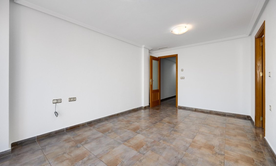 Segunda mano - Ático -
Torrevieja - Centro