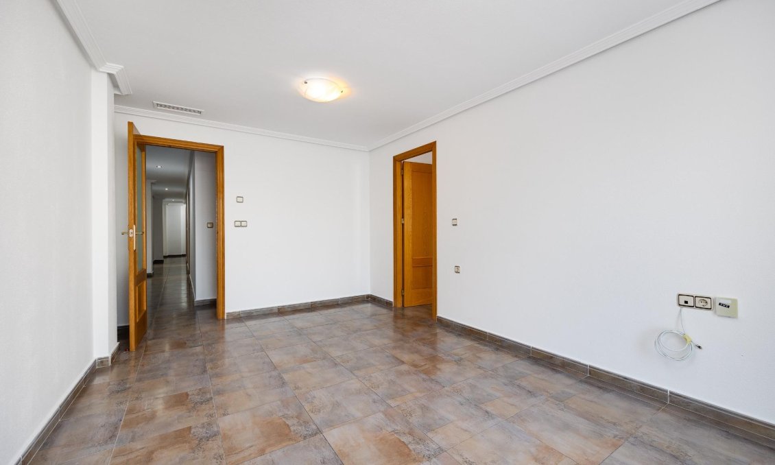 Segunda mano - Ático -
Torrevieja - Centro