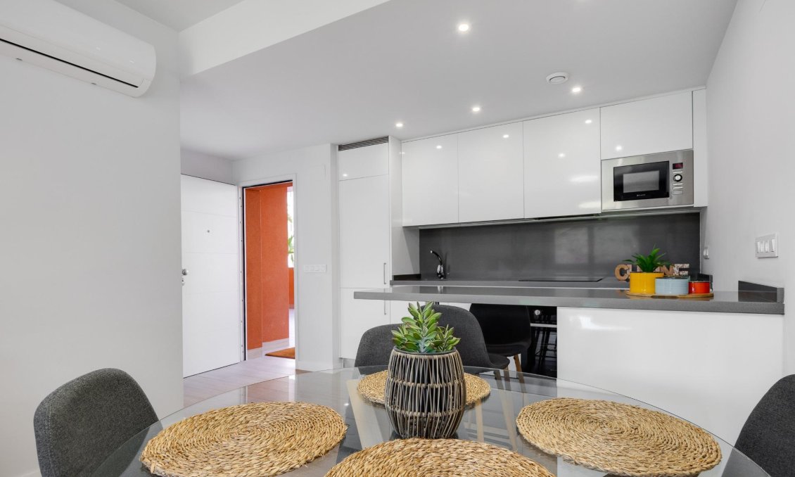 Segunda mano - Apartamento -
Orihuela Costa - Villamartín-las Filipinas
