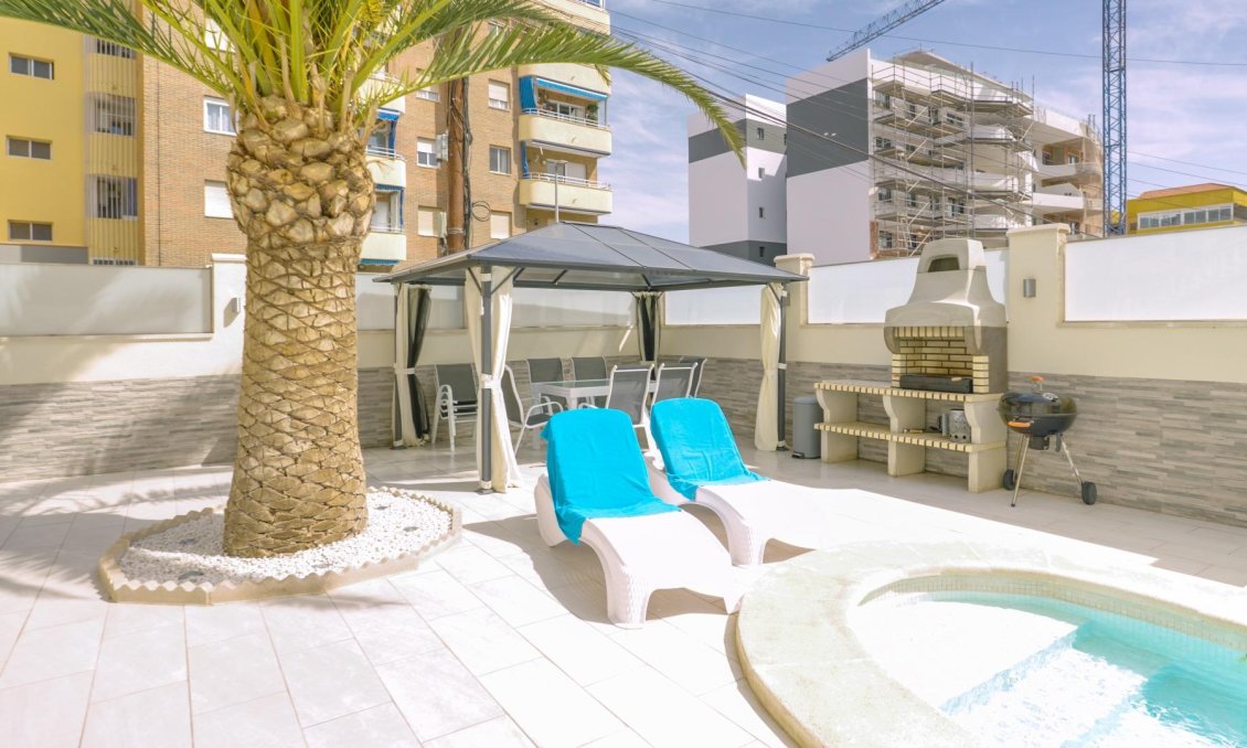 Segunda mano - Town House -
Torrevieja - Punta Prima