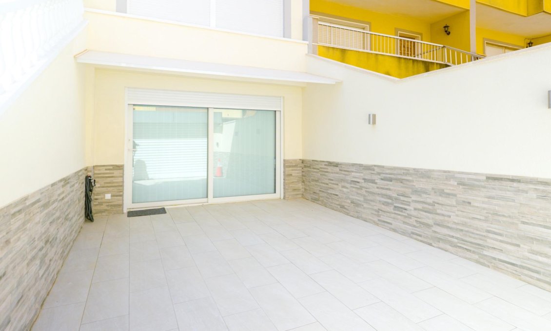 Segunda mano - Town House -
Torrevieja - Punta Prima