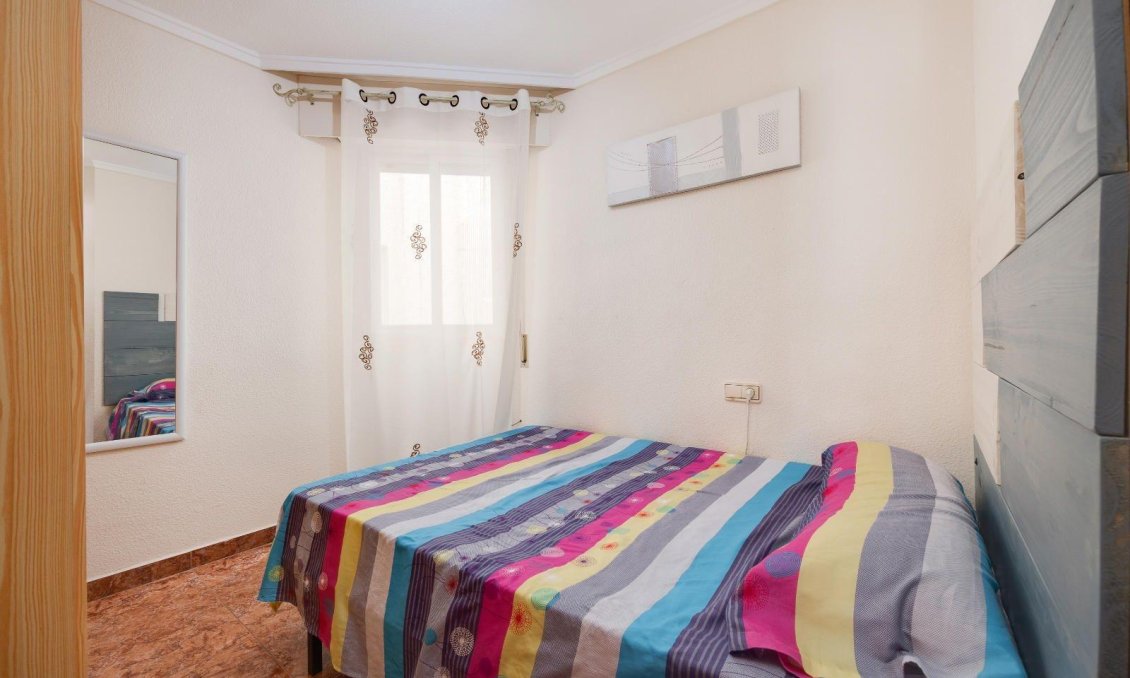 Segunda mano - Apartamento -
Torrevieja - Centro
