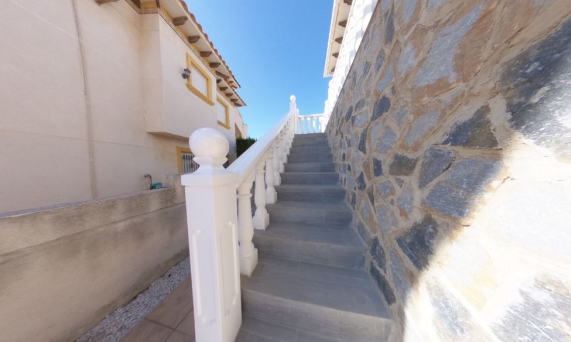 Segunda mano - Villa -
La Zenia - Costa Blanca